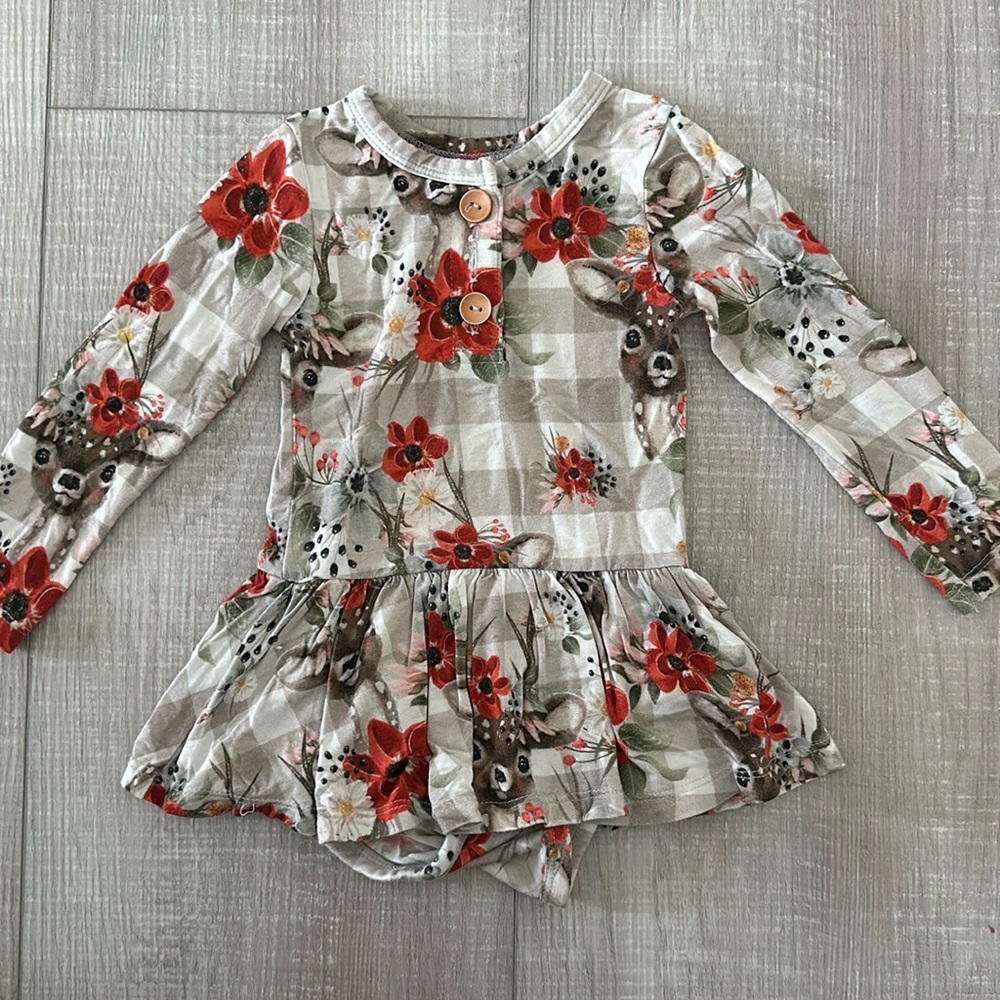 POSH PEANUT - Limited Edition Winnie Print Twirl Long Sleeve Onesie